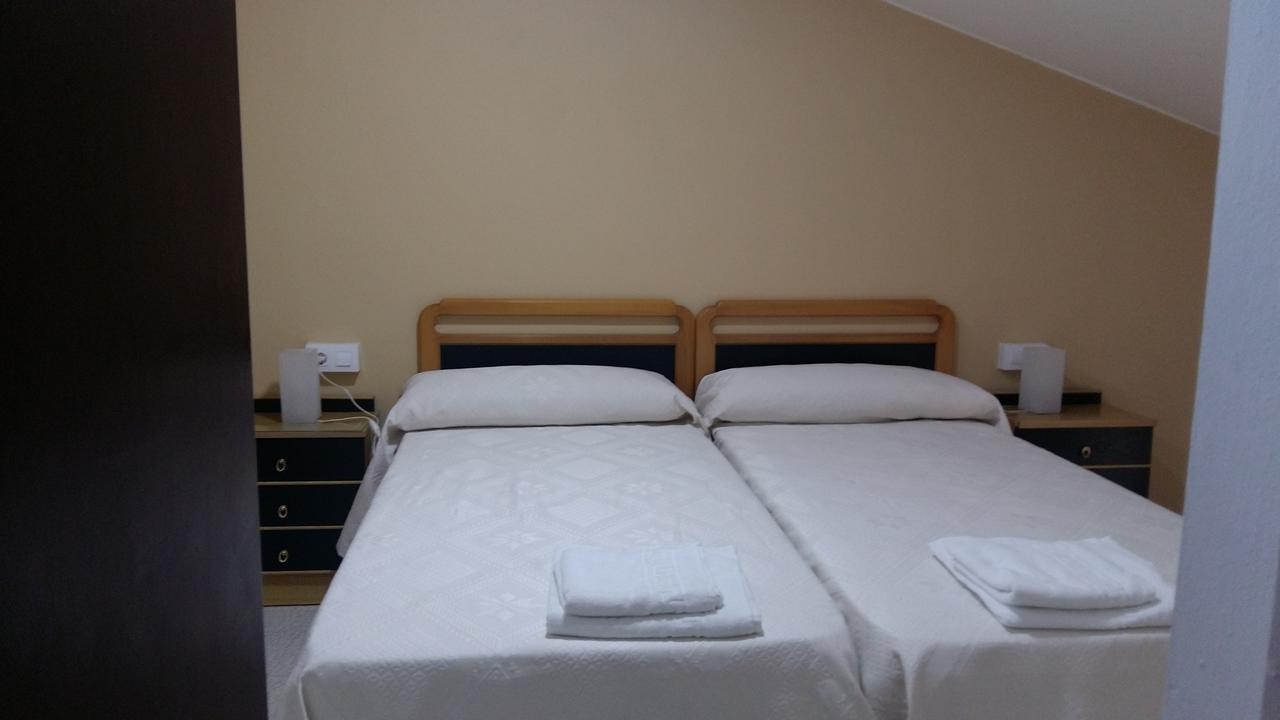 Pension El Tabanu Celorio  Buitenkant foto